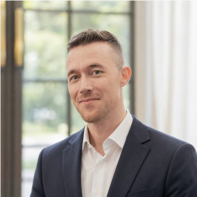 Iulian Peride, Chief Operating Officer, The Bag Broker
