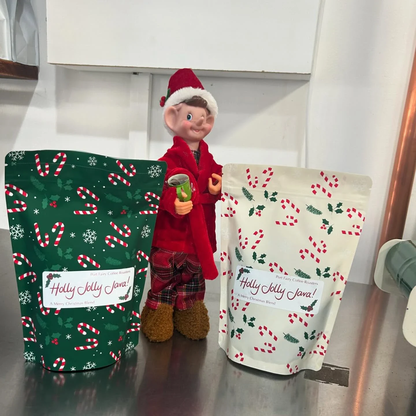 Christmas stock packaging: green and white 250g Christmas stand up pouches